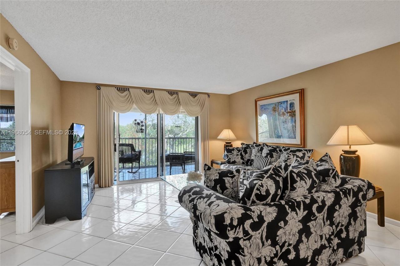 1151 SW 128th Ter , Unit 410D, Pembroke Pines, FL 33027 Photo
