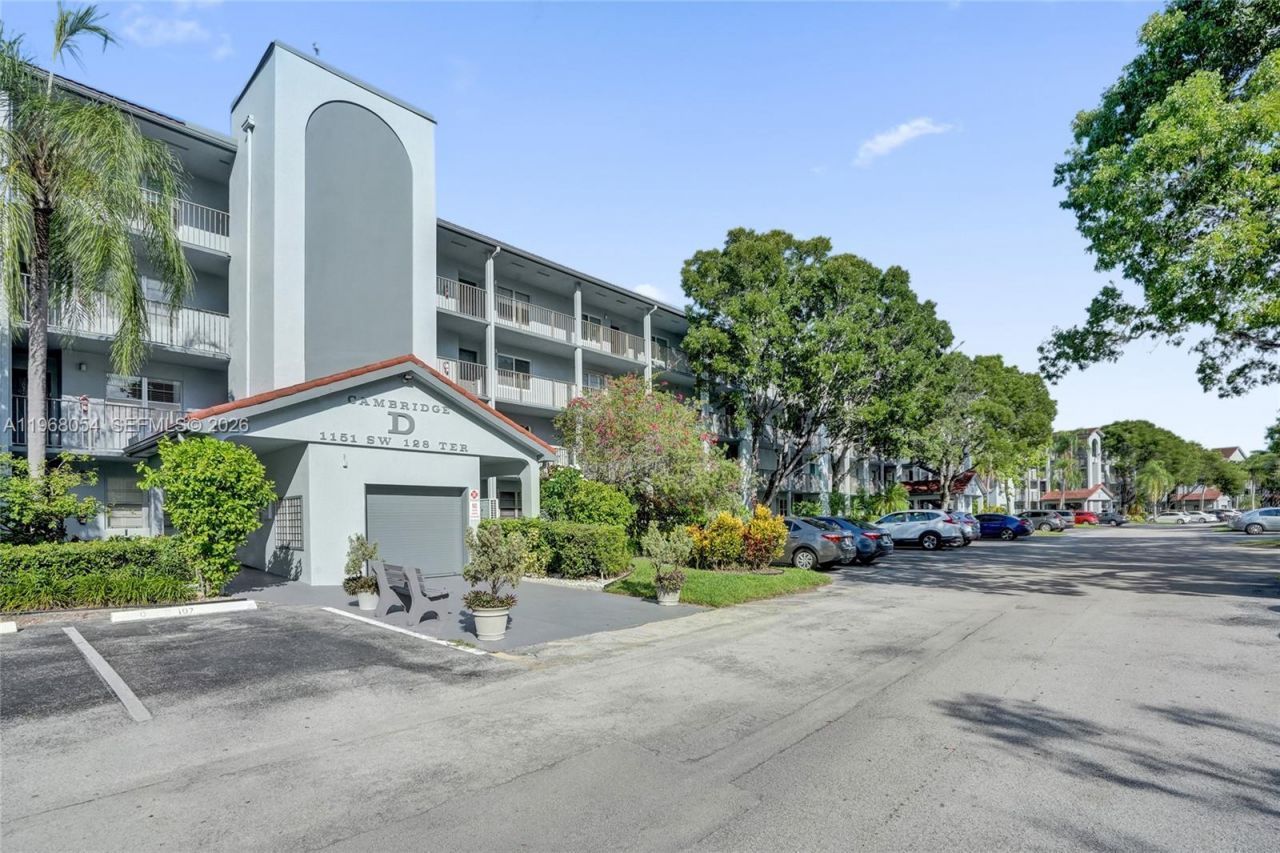 1151 SW 128th Ter , Unit 410D, Pembroke Pines, FL 33027 Photo