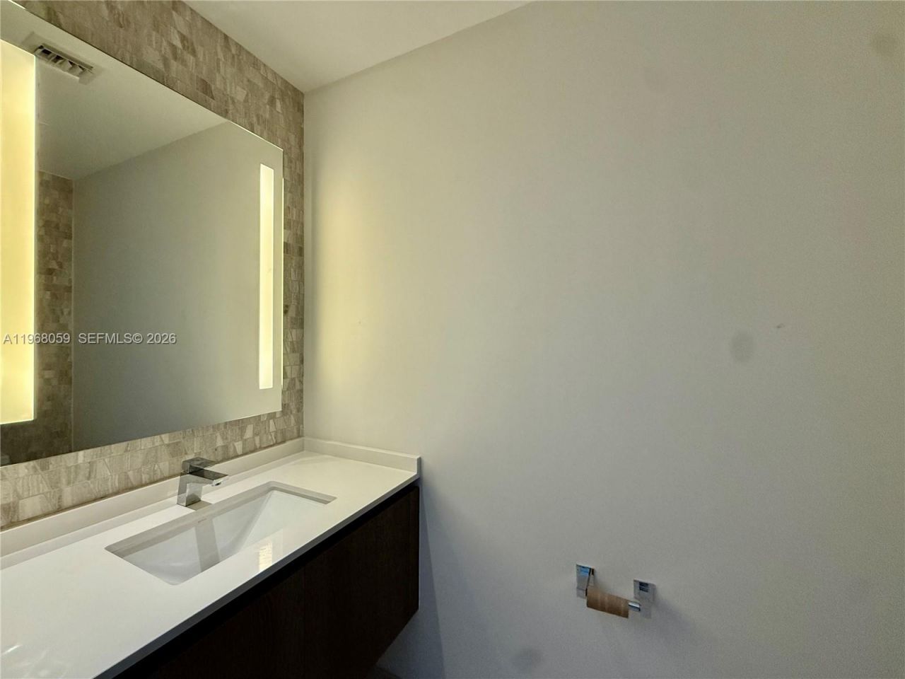 88 SW 7th St, Unit 1808, Miami, FL 33130 Photo