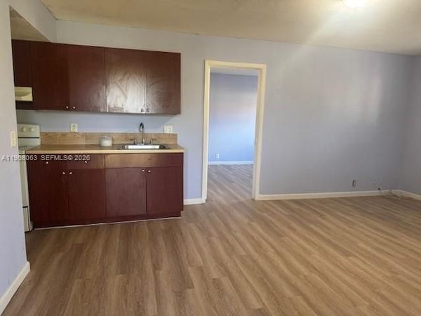 2046 NW 43rd Ter, Unit 8, Lauderhill, FL 33313