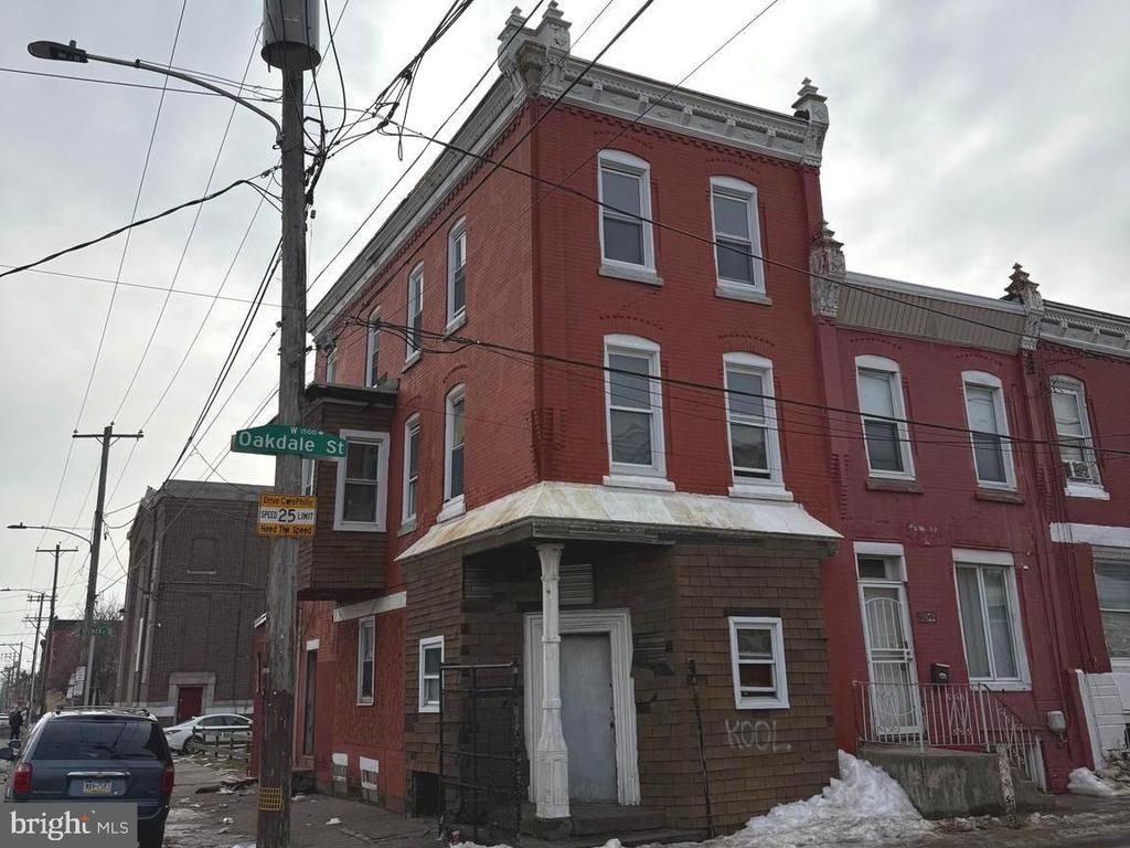 1500 W Oakdale Street, Philadelphia, PA 19132 Main Photo