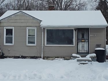 19468 Gilchrist Street, Detroit, MI 48235