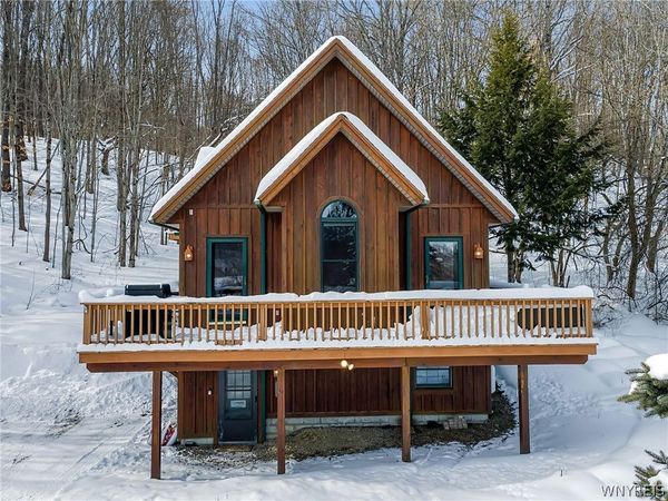 1013 Eagle Drive, Great Valley, NY 14741