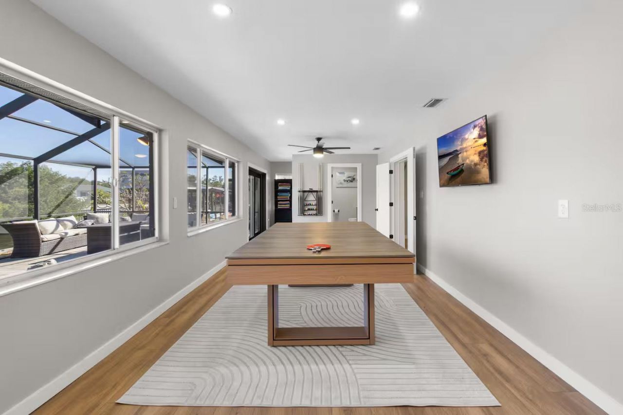 824 Seabreeze Drive, Ruskin, FL 33570 Photo