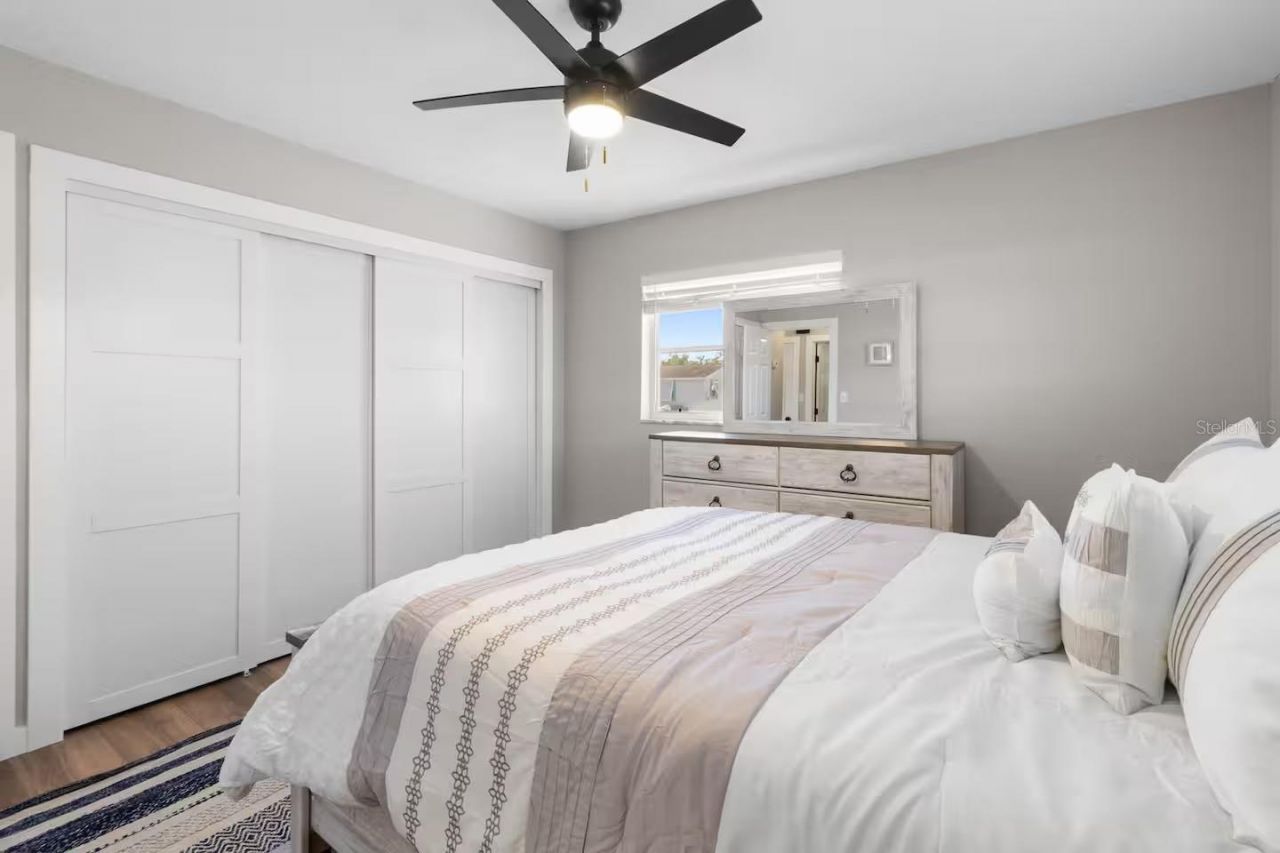 824 Seabreeze Drive, Ruskin, FL 33570 Photo