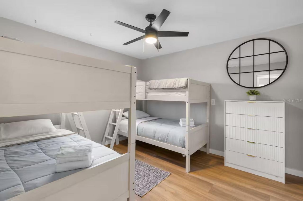 824 Seabreeze Drive, Ruskin, FL 33570 Photo