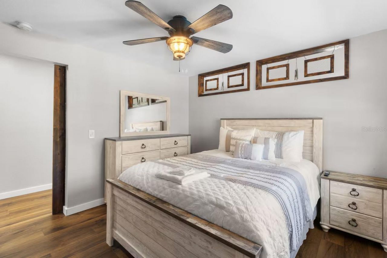 824 Seabreeze Drive, Ruskin, FL 33570 Photo