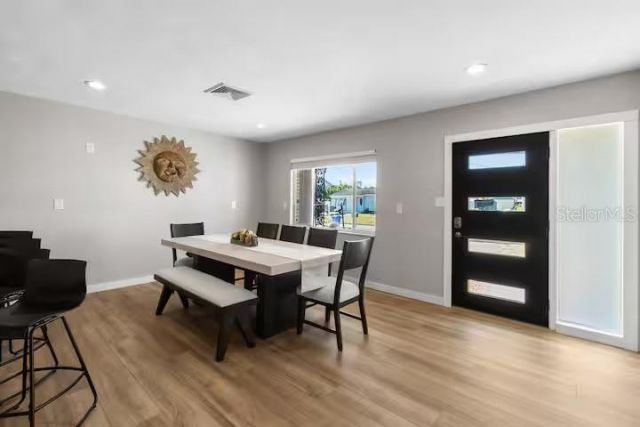 824 Seabreeze Drive, Ruskin, FL 33570 Photo