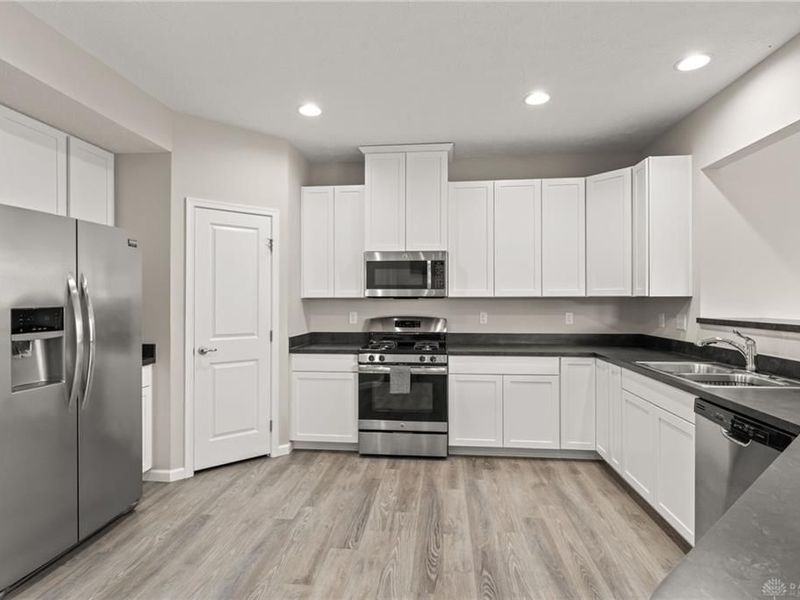 1552 Cedar Creek Drive, Clearcreek Township, OH 45458 Photo 15