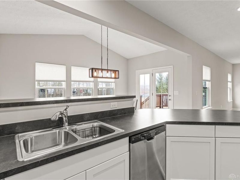 1552 Cedar Creek Drive, Clearcreek Township, OH 45458 Photo 17