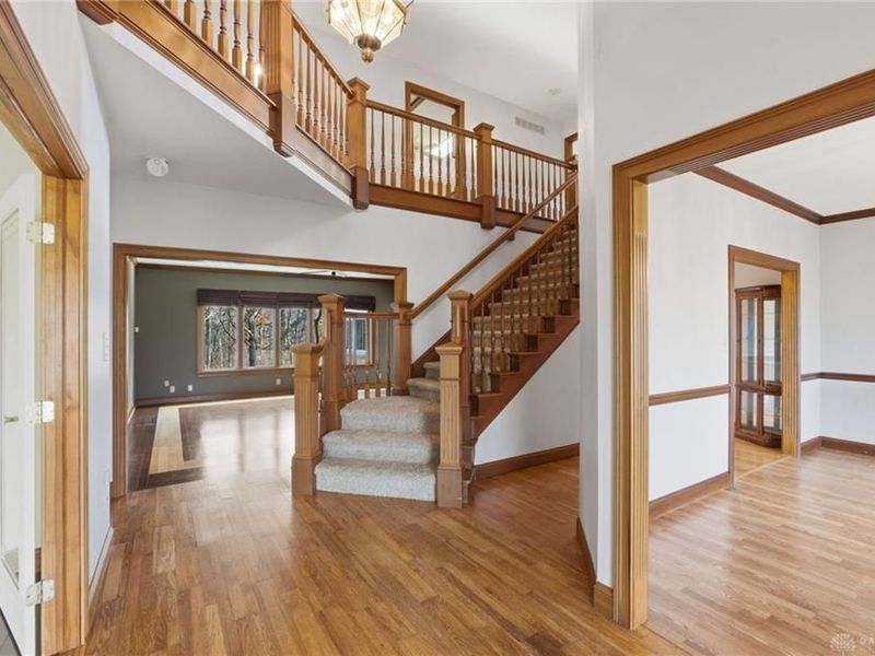 2644 Center Creek Circle, Spring Valley Township, OH 45370 Photo 10