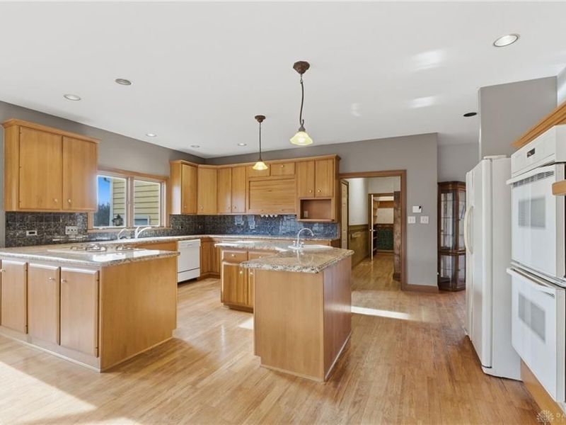 2644 Center Creek Circle, Spring Valley Township, OH 45370 Photo 19