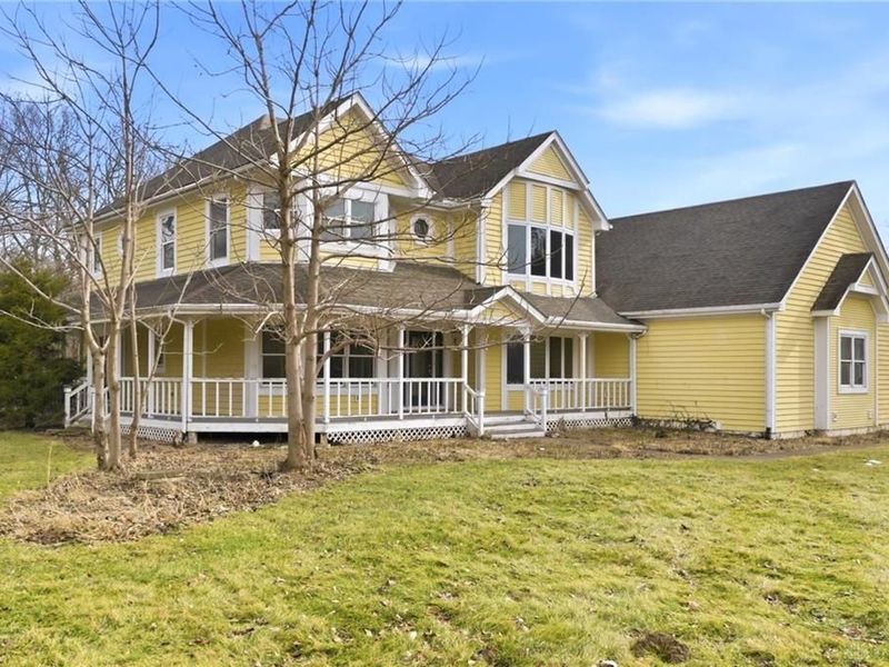 2644 Center Creek Circle, Spring Valley Township, OH 45370 Photo 2