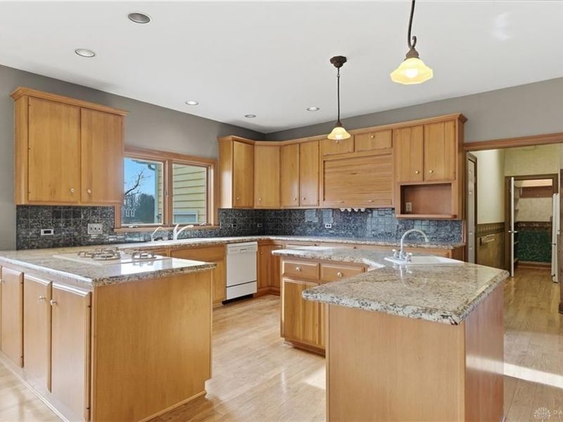 2644 Center Creek Circle, Spring Valley Township, OH 45370 Photo 20