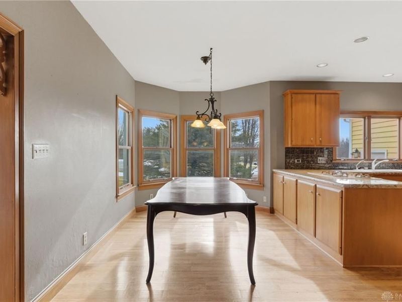 2644 Center Creek Circle, Spring Valley Township, OH 45370 Photo 24