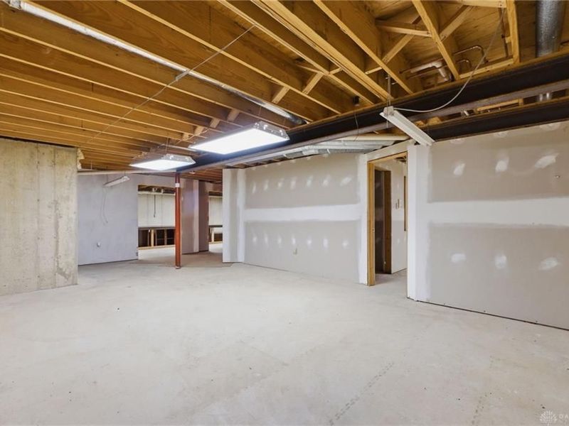 2644 Center Creek Circle, Spring Valley Township, OH 45370 Photo 50