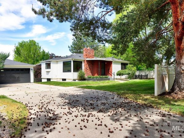743 N Horseshoe Bend Rd, Eagle, ID 83616