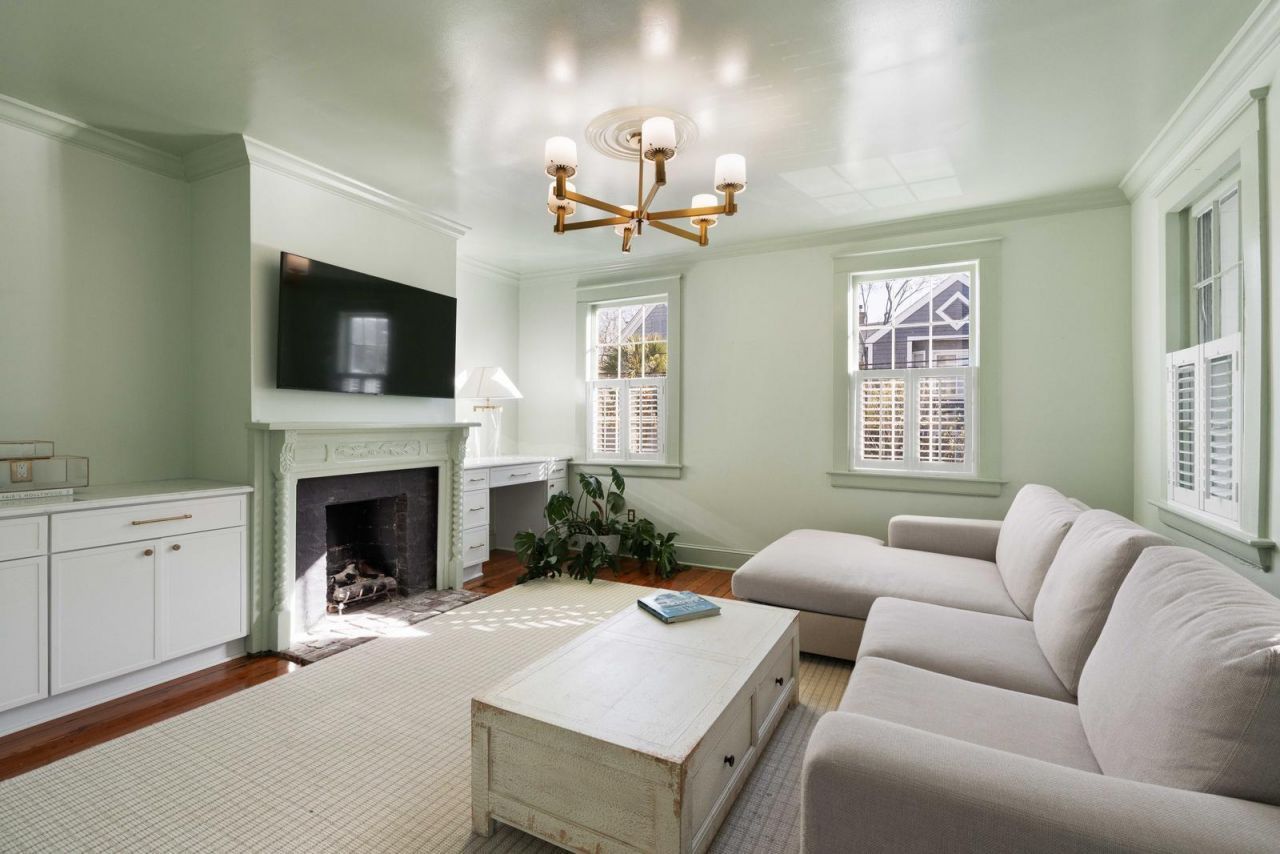 78 Vanderhorst Street Photo 15