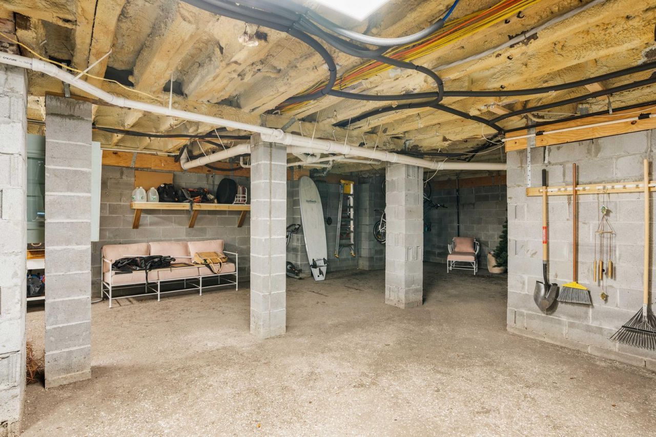 78 Vanderhorst Street Photo 50