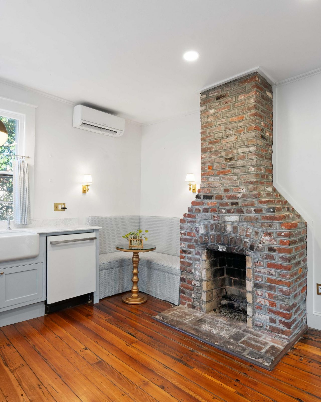 78 Vanderhorst Street Photo 9