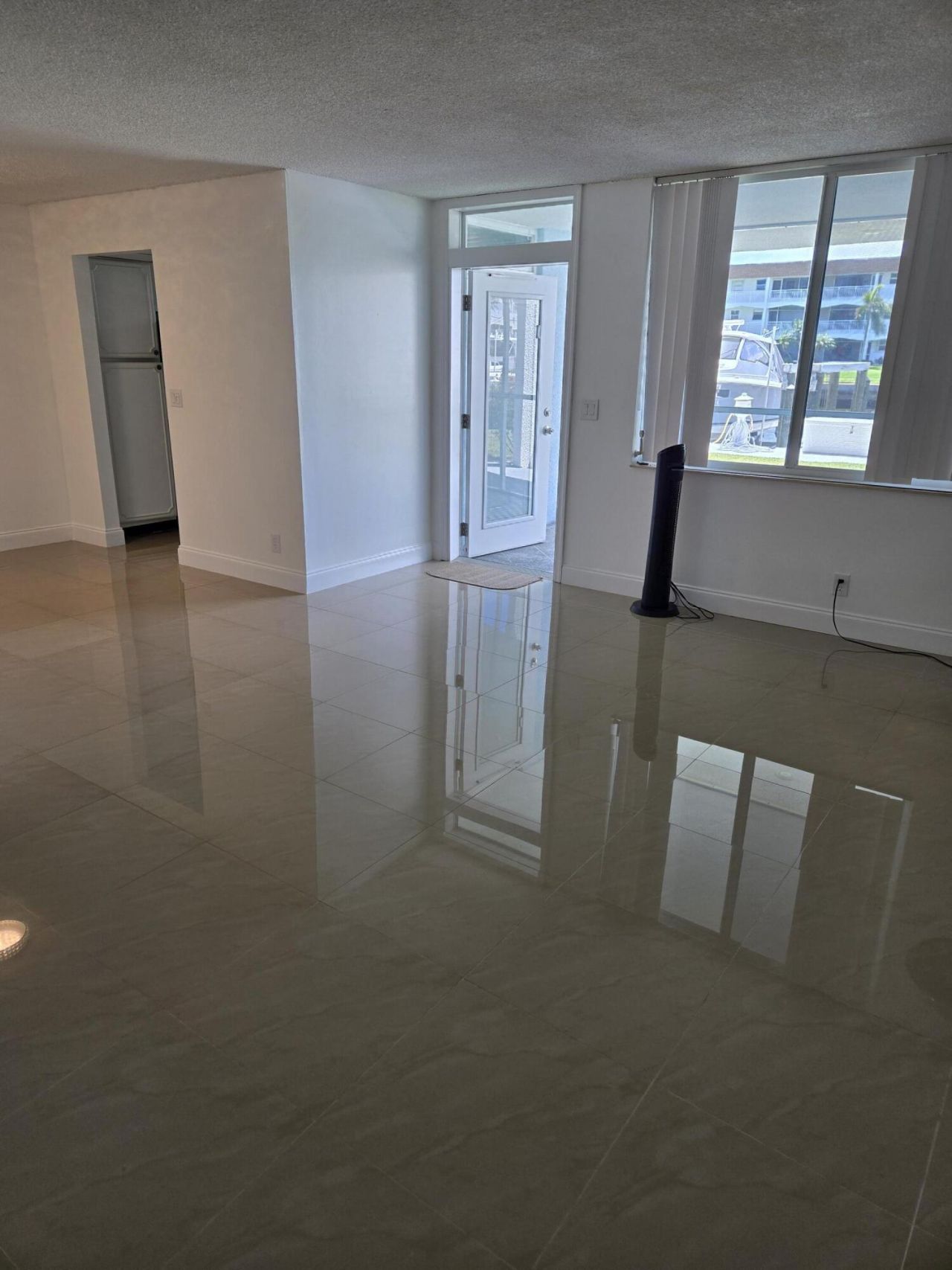 104 Paradise Harbour Boulevard, Unit 114, North Palm Beach, FL 33408 Photo