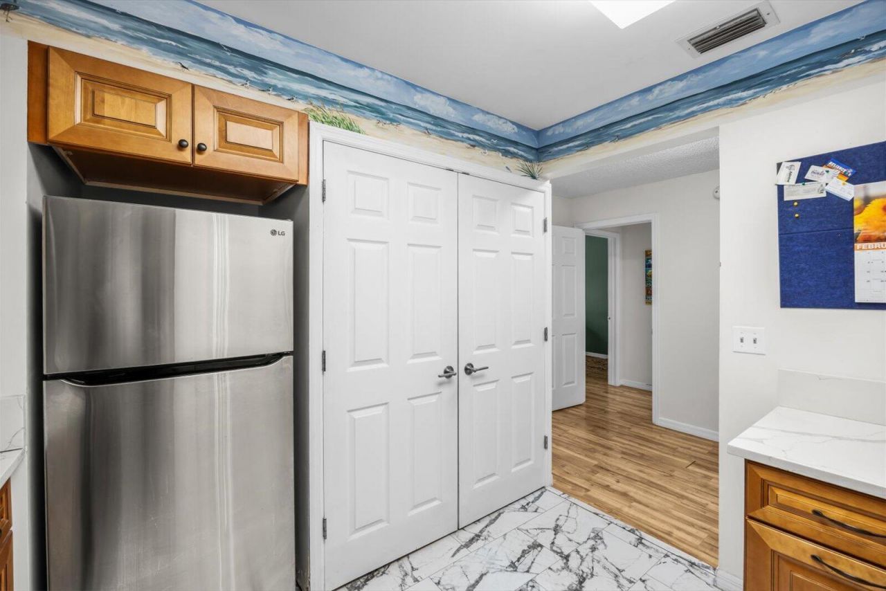 933 NE Sandalwood Place, Jensen Beach, FL 34957 Photo