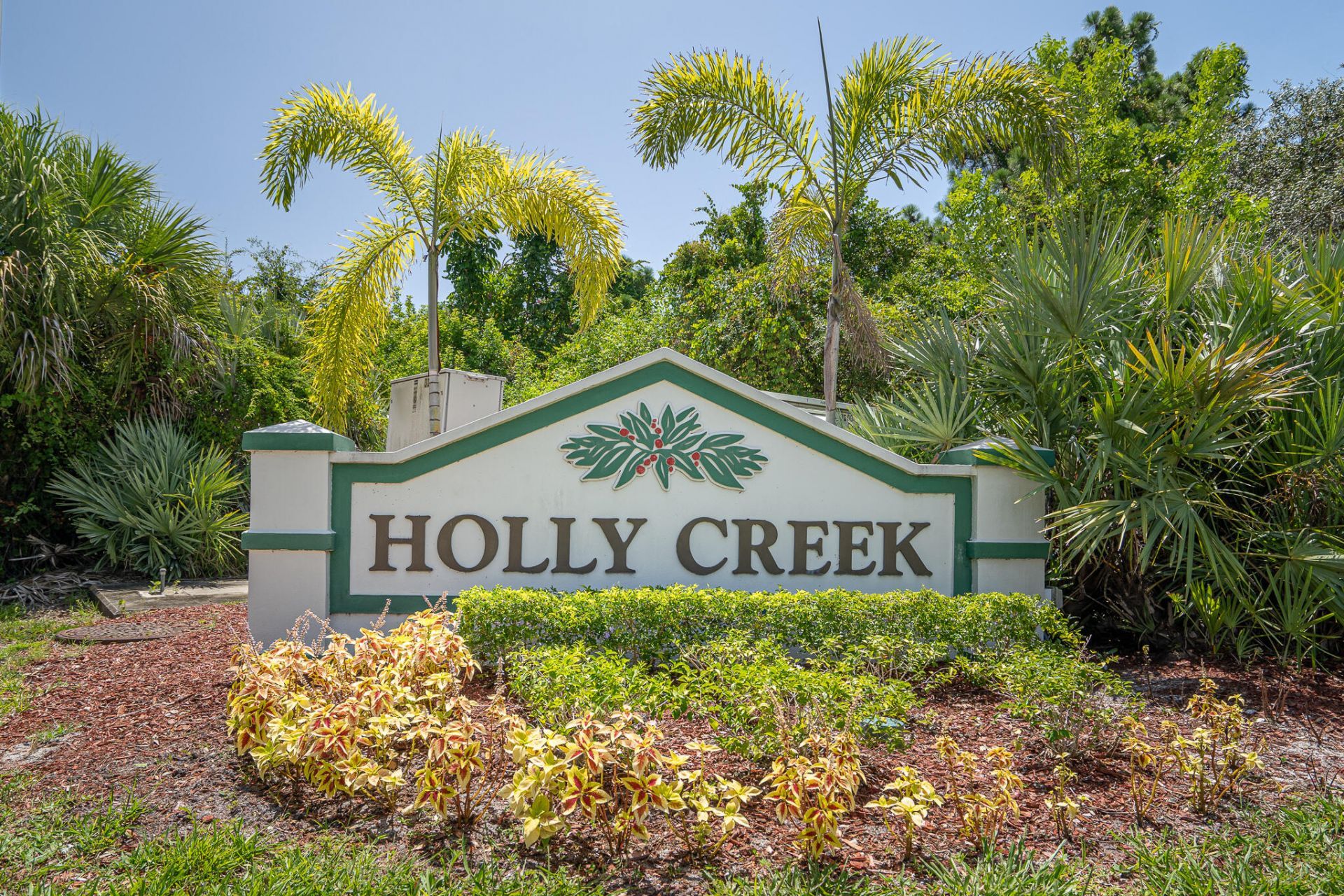 933 NE Sandalwood Place, Jensen Beach, FL 34957 Photo