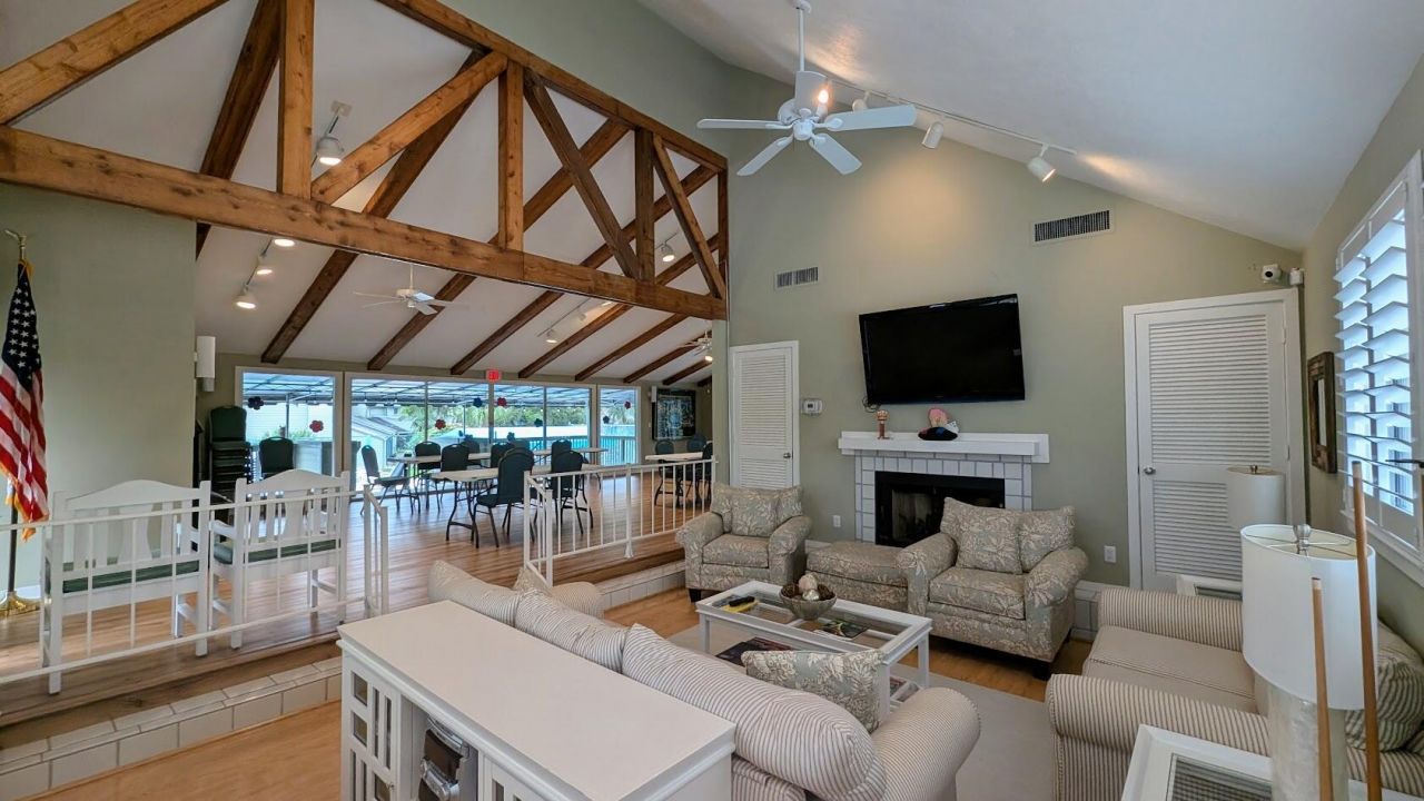 933 NE Sandalwood Place, Jensen Beach, FL 34957 Photo