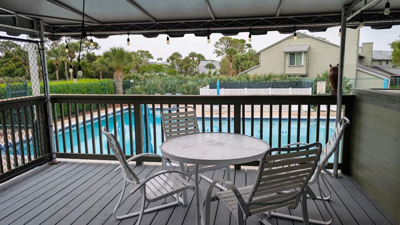 933 NE Sandalwood Place, Jensen Beach, FL 34957 Photo