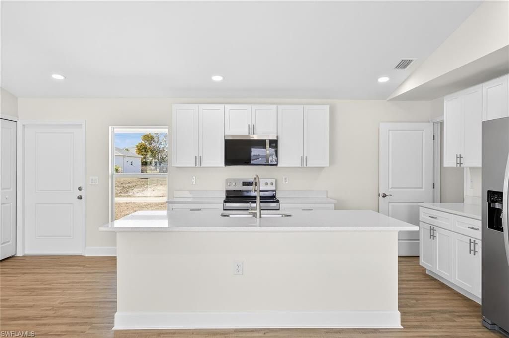 2817 NW 20th Ave, Cape Coral, FL 33993 Photo