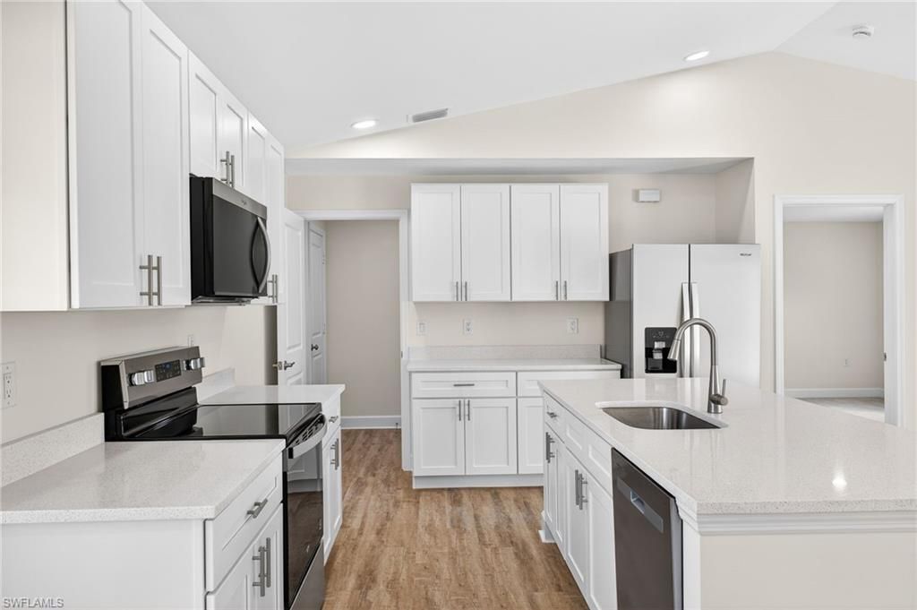 2817 NW 20th Ave, Cape Coral, FL 33993 Photo