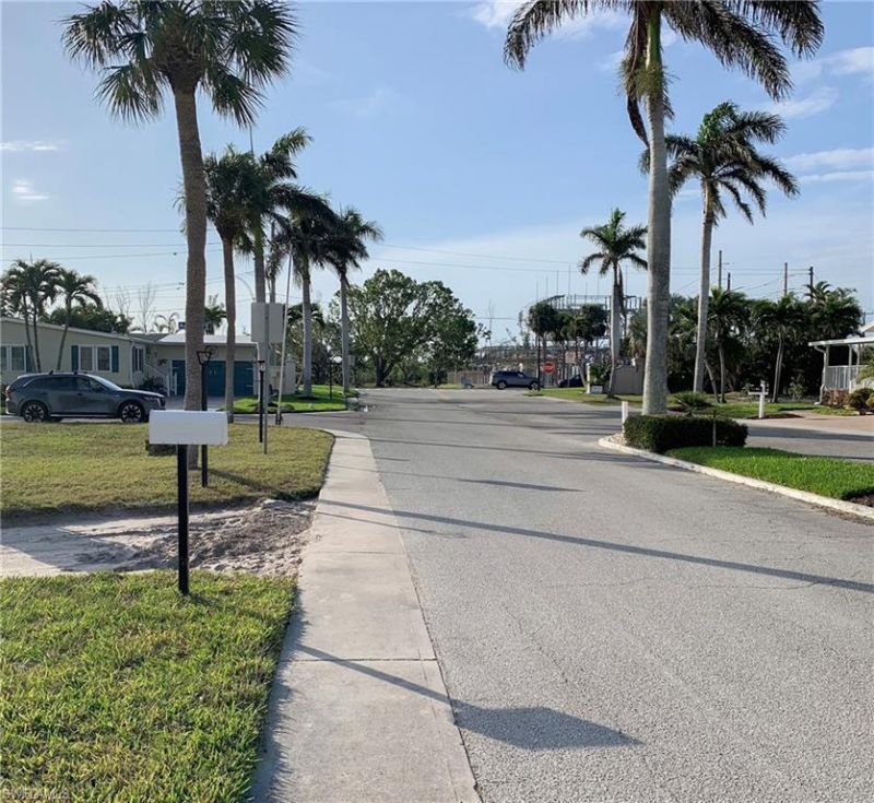 11391 Bayside Blvd, Fort Myers Beach, FL 33931 Photo