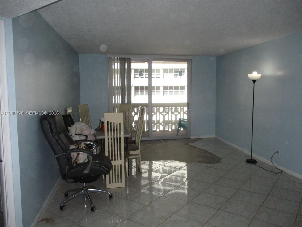 1825 S Ocean Dr, Unit 505, Hallandale Beach, FL 33009 Photo