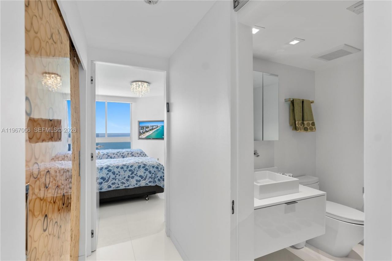 4779 Collins Av , Unit 3701, Miami Beach, FL 33140 Photo