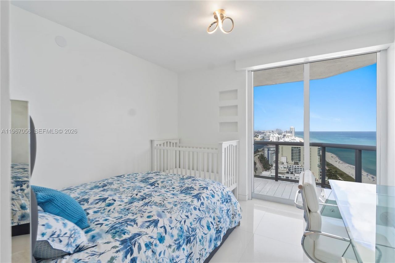 4779 Collins Av , Unit 3701, Miami Beach, FL 33140 Photo