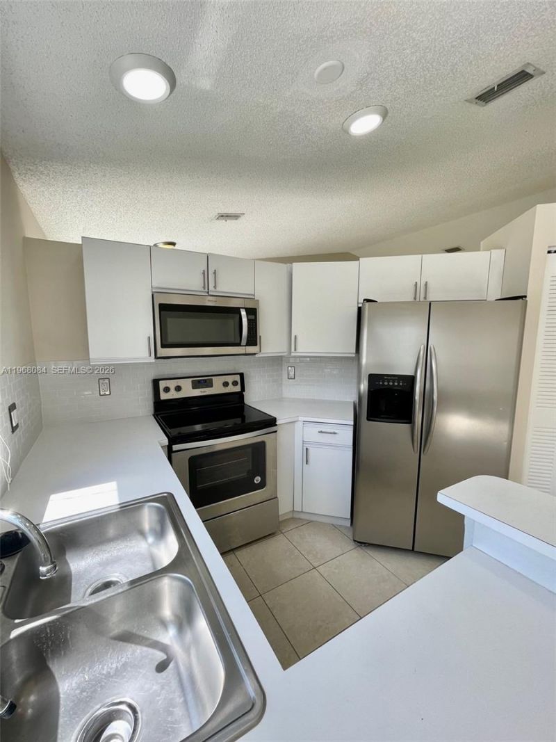 13772 SW 145th Ter , Unit 13772, Miami, FL 33186 Photo
