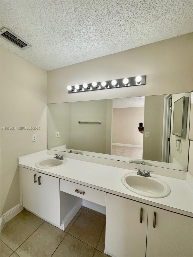 13772 SW 145th Ter , Unit 13772, Miami, FL 33186 Photo