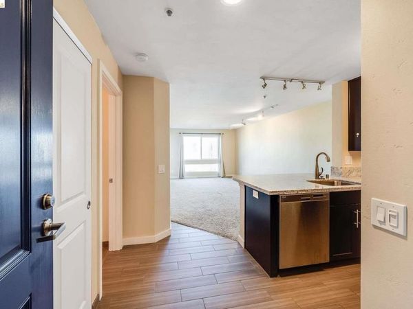 6400 6400 Christie Ave, Unit 2410, Emeryville, CA 94608