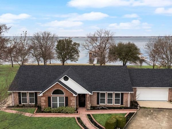 5046 Loper Circle, Streetman, TX 75859