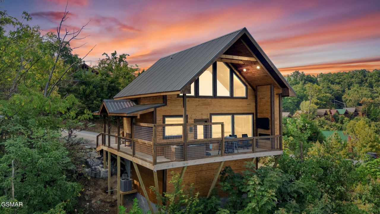 2251 Fox Berry Way, Sevierville, TN 37876 Main Photo