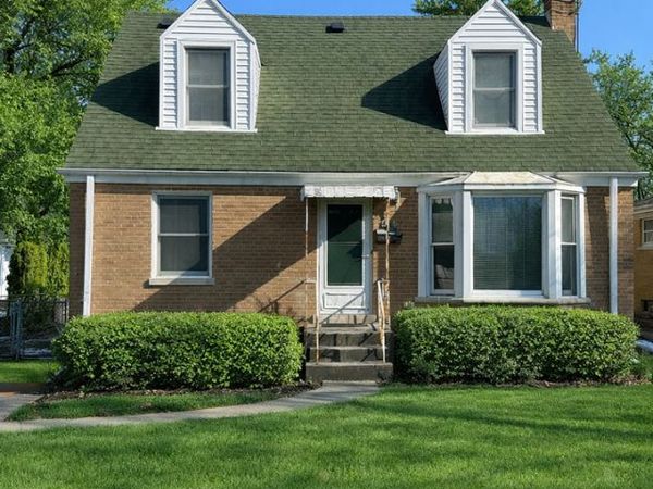 215 N Main Street, Mount Prospect, IL 60056