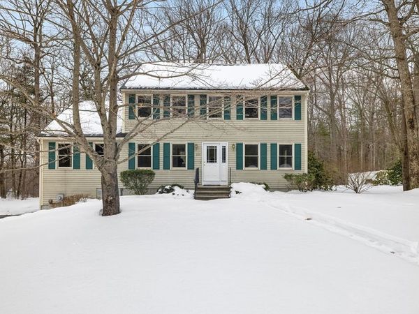 220 Alana Dr, Northbridge, MA 01534