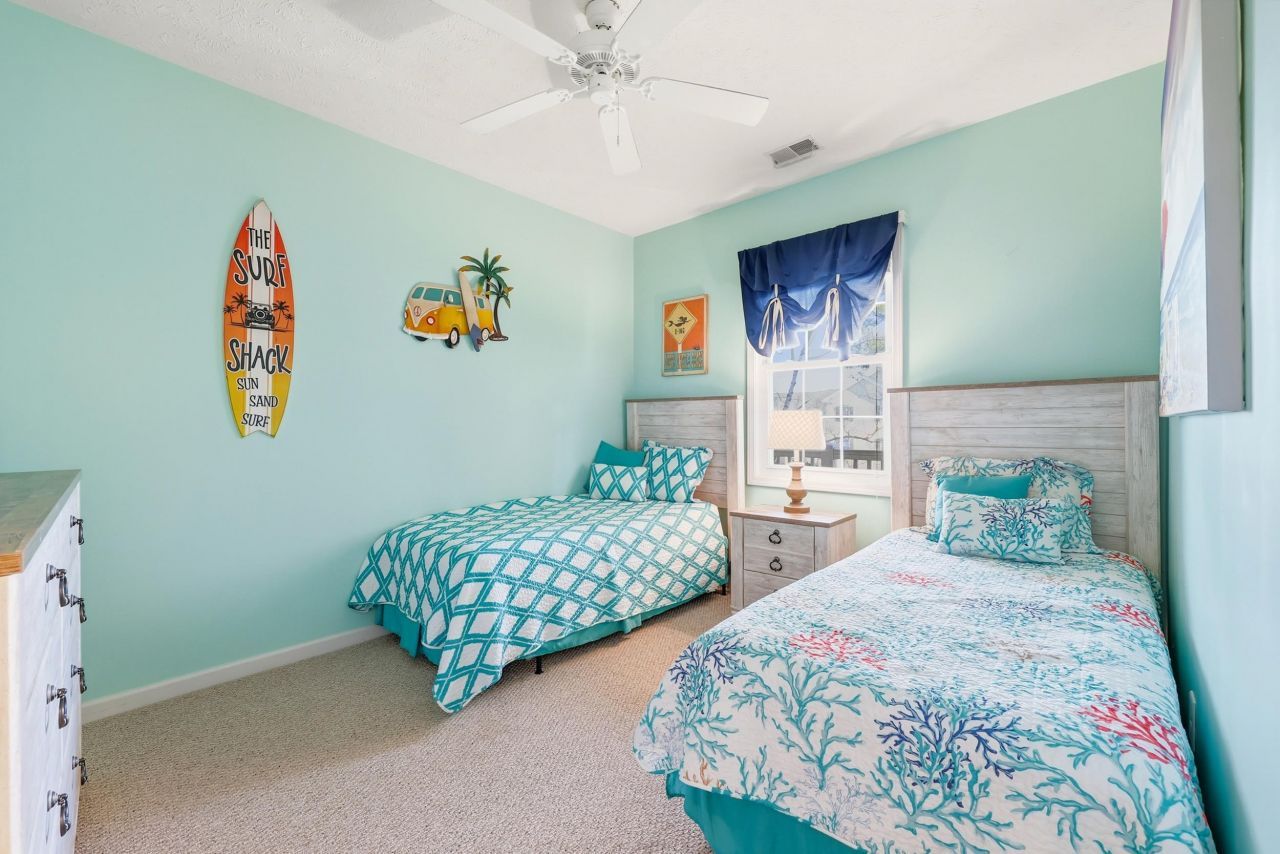 601 Hillside Dr. N  Photo 10