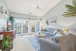 601 Hillside Dr. N  photo 4