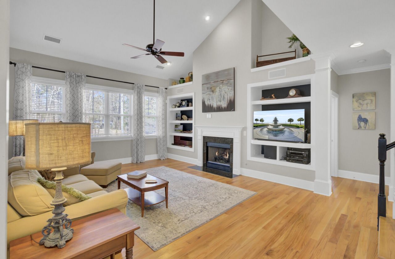 1010 Mount Whitney Drive Photo 12