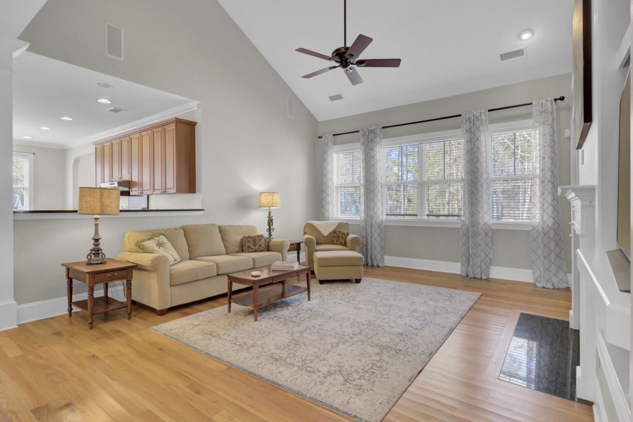 1010 Mount Whitney Drive Photo 13