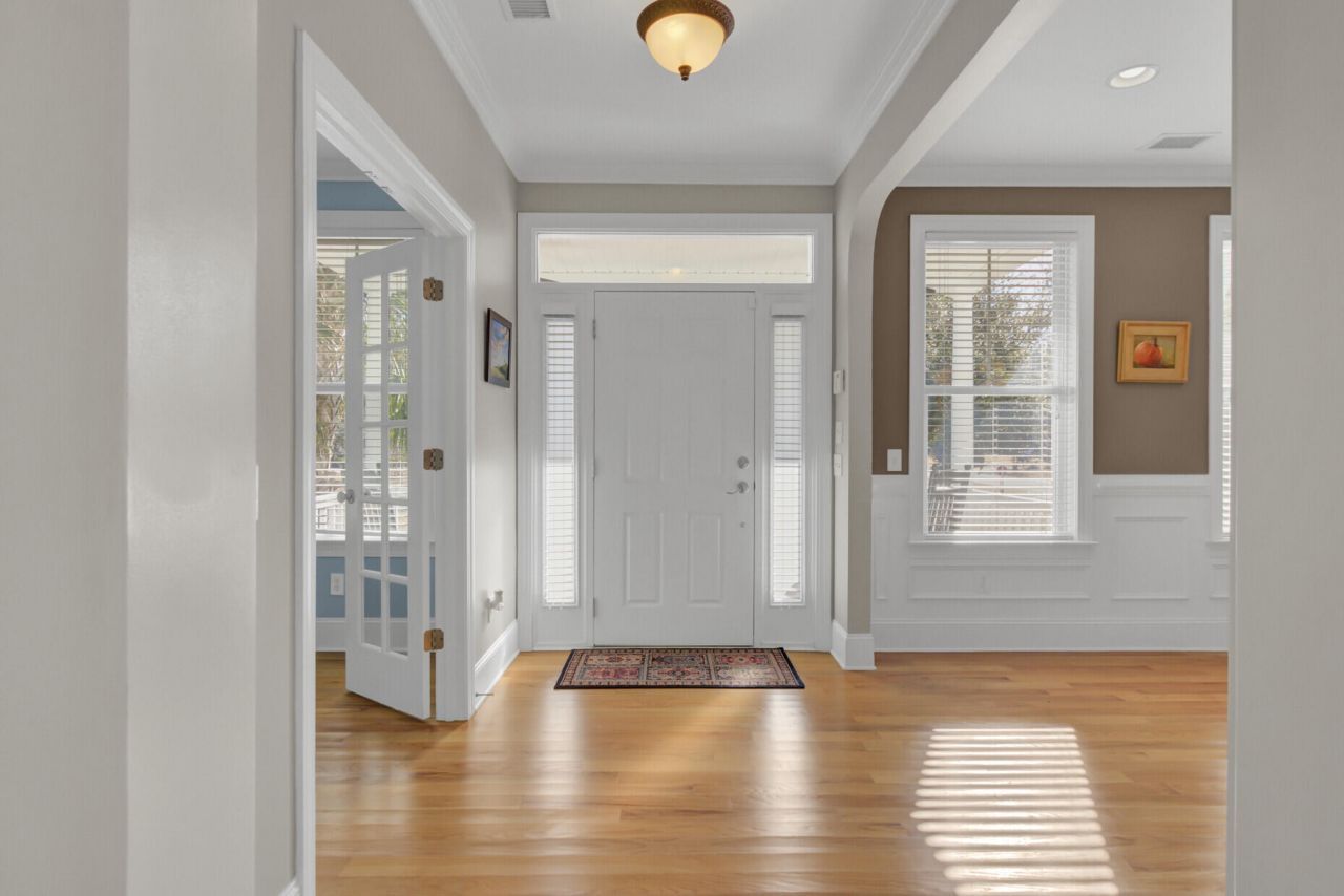 1010 Mount Whitney Drive Photo 5