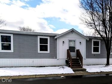 573 Turquoise Drive, Northfield Twp, MI 48189