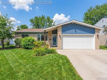 37332 Bristol Street, Livonia, MI 48154