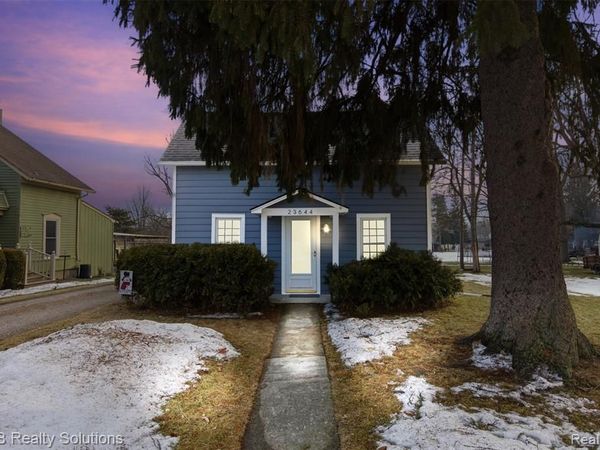 23644 E Main Street, Armada Vlg, MI 48005